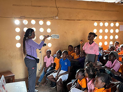 Journalism student Faith Lee in Sierra Leone